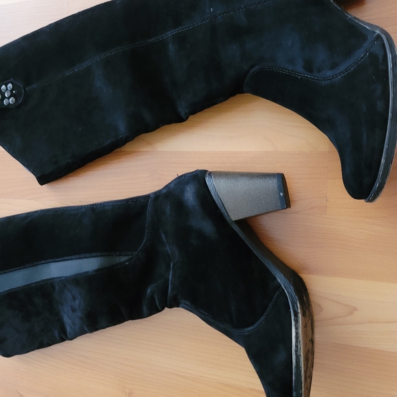 Women's Sz 7.5 M Black Suede Look Material Mid calf Boots Fashion Heeled Pull on - Picture 5 of 12